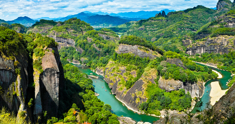 【印象厦门】厦门,鼓浪屿,南普陀寺,武夷山,九曲溪漂流双飞双动5日游